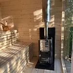 Feriehus Totu Tiny House Sauna & Wanna Ogrodowa Dobiesz