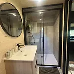 Totu Tiny House Sauna & Wanna Ogrodowa Feriehus