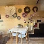 Totu Tiny House Sauna & Wanna Ogrodowa Feriehus