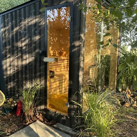 Totu Tiny House Sauna & Wanna Ogrodowa Dobiesz