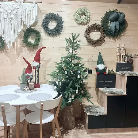 Totu Tiny House Sauna & Wanna Ogrodowa Casa de Férias *