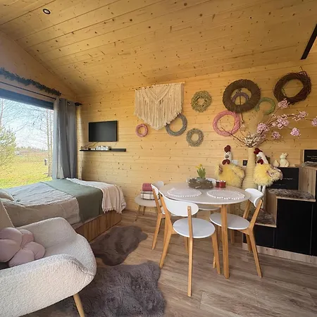 Totu Tiny House Sauna & Wanna Ogrodowa * Dobiesz
