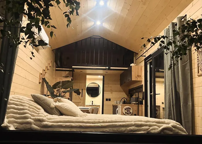 Totu Tiny House Sauna & Wanna Ogrodowa * Dobiesz